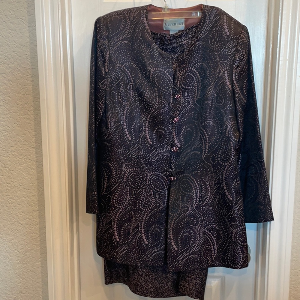 Women’s Suit